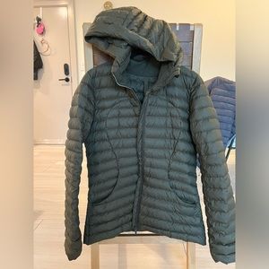 Lululemon down jacket, dark green